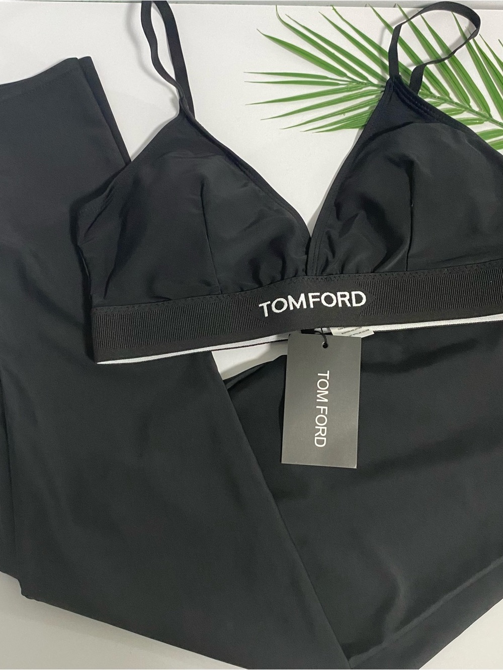 Tom Ford Black Bralette and High-Rise Leggings Set - Picture 5 of 6